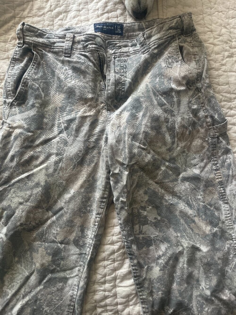 Abercrombie camo carpenter pants